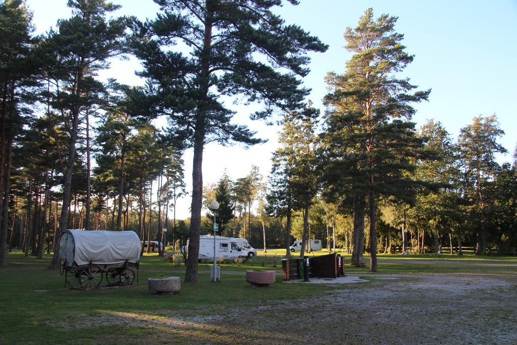 Tehumardi Camping Salme ภายนอก รูปภาพ