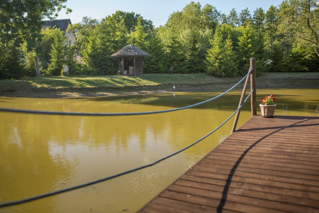 Tehumardi Camping Salme ภายนอก รูปภาพ